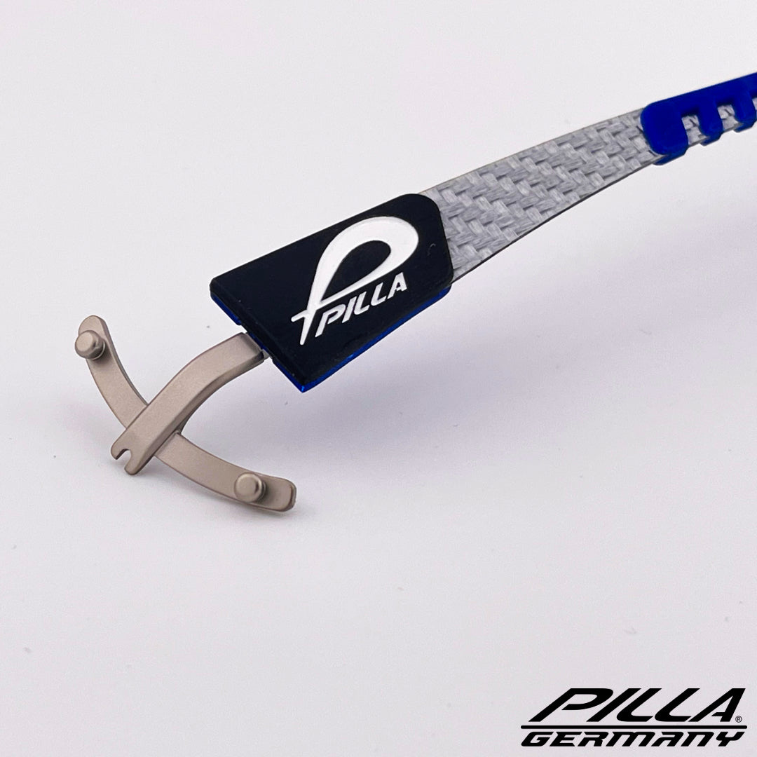 Pilla Carbon Fork Bügel in Blau Schwarz Nahansicht 2